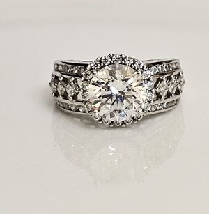 Victoria Wieck Absolute Diamond Simulant Ring Sterling Silver Size 7!